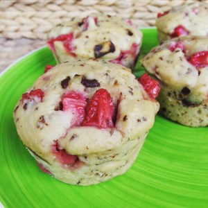 Vegan_Strawberry_Chocolate Chip_Muffins